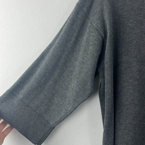 Eileen Fisher Grey 3/4 Sleeve Tunic Sweater Top Womens Size MP Minimalist Career - Picture 5 of 8